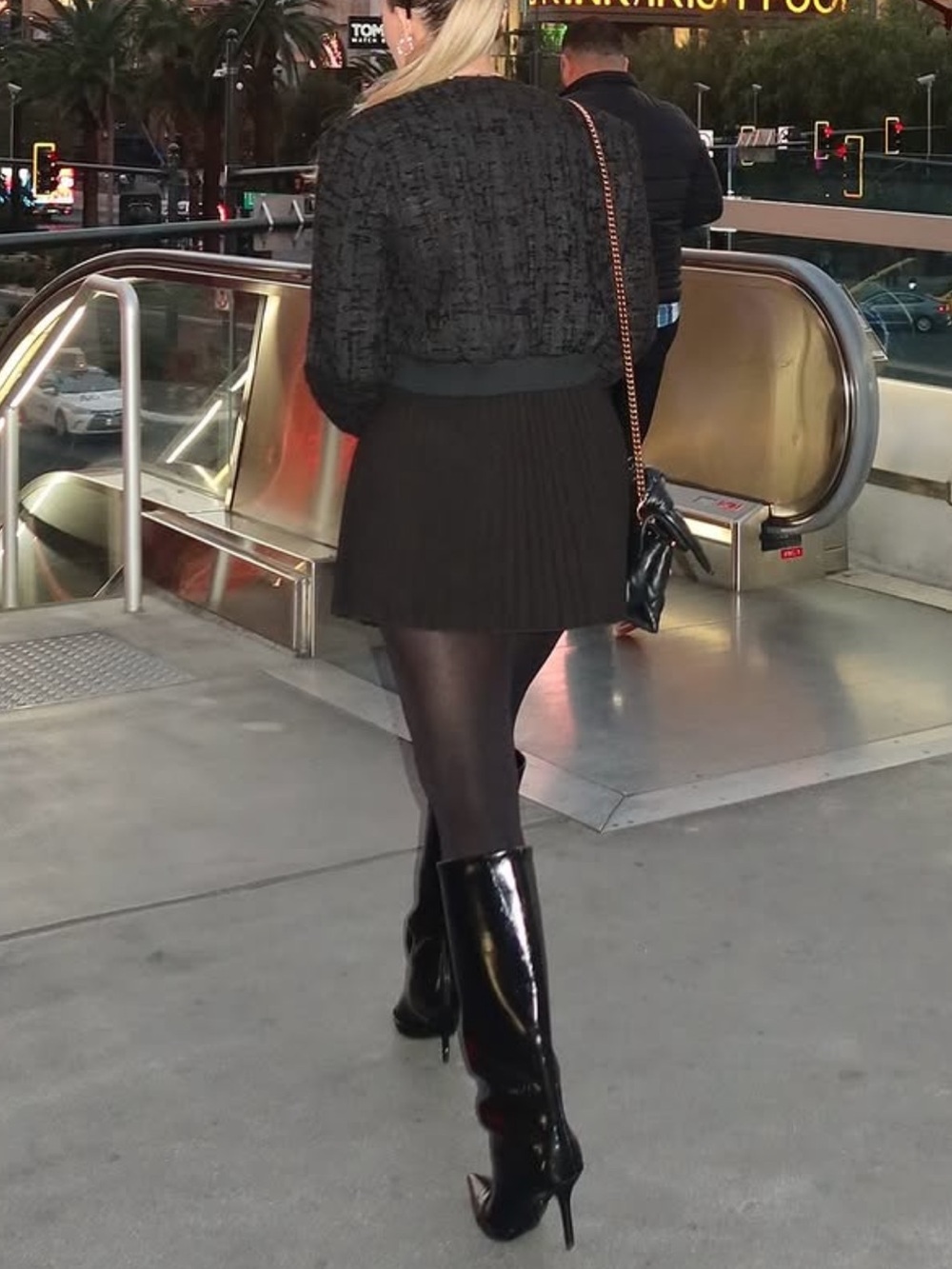 Zara Black Pleated Mini Skirt